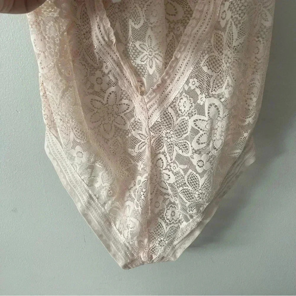 Aerie baby pink blush lace lingerie bodysuit M - Picture 7 of 7